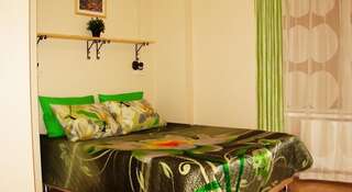 Гостевой дом Mini-Hotel Novoe Gnezdo Краснодар Большой двухместный номер c 1 кроватью или 2 отдельными кроватями-7